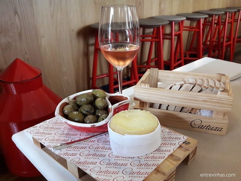 restaurantes em adegas no alentejo